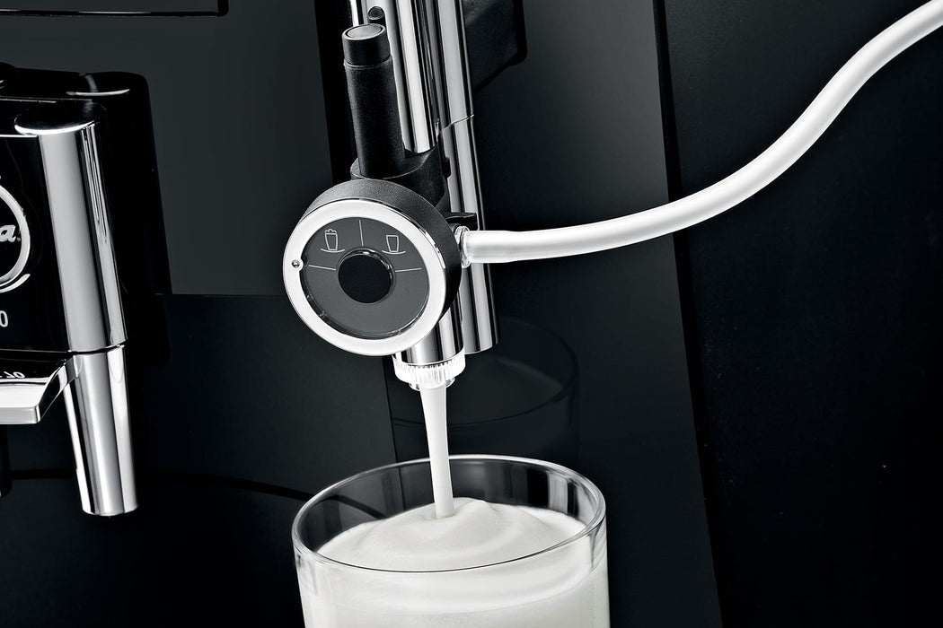 JURA Profi Cappuccinatore Gen 1 in zwart met zilveren ring, fabrikantbeeld 3