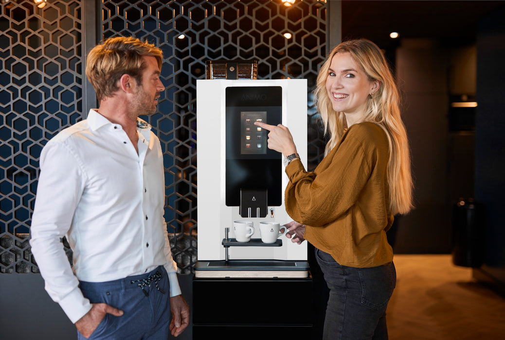 Animo OptiBean X10 zakelijke bonenautomaat met touchscreen, vooraanzicht, fabrikantbeeld