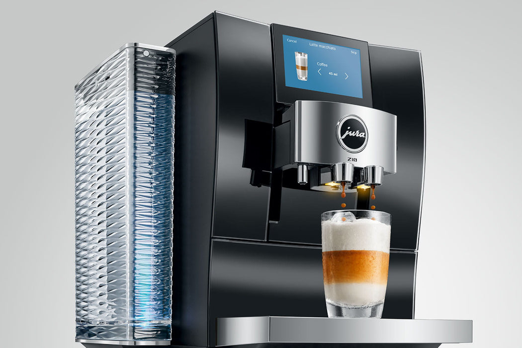 JURA Z10 Diamond Black premium volautomaat, vooraanzicht met touchscreen — fabrikantbeeld 29