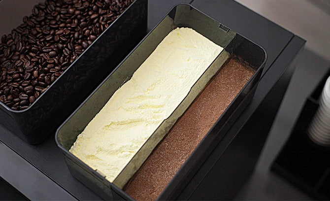 Jetinno JL32A commerciële koffiemachine met groot touchscreen, vooraanzicht, fabrikantbeeld 2