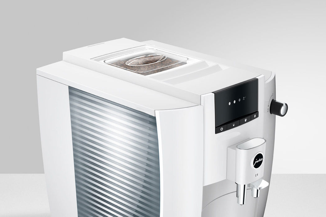 JURA E4 Piano White espressomachine voor thuis, vooraanzicht, fabrikantbeeld 3
