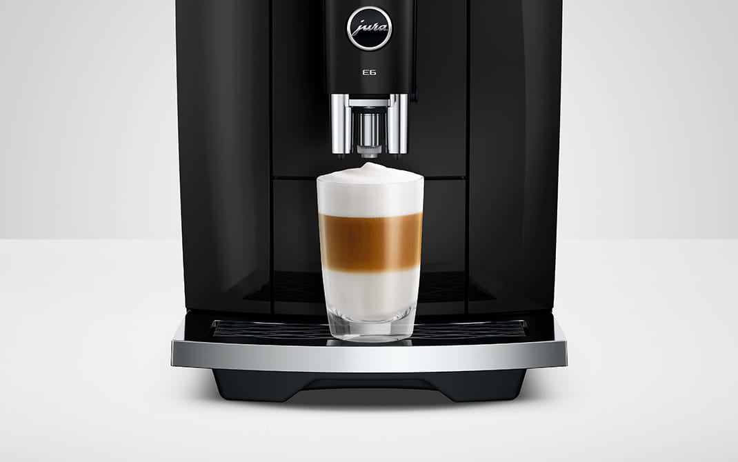 JURA E6 Piano Black espressomachine voor thuis, vooraanzicht, productkenmerk 12