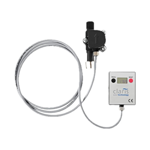 JURA CLARIS Flow Sensor 3/8 waterdoosje met digitaal display en slang op witte achtergrond | Arte dell' espressO