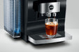 JURA Z10 Diamond Black premium volautomaat, vooraanzicht met touchscreen — fabrikantbeeld 27