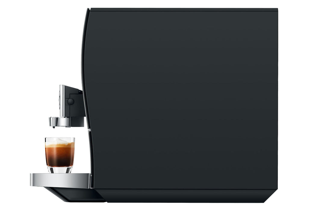 JURA Z10 Diamond Black premium volautomaat, vooraanzicht met touchscreen — fabrikantbeeld 25