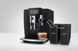 JURA S10 met de Dual Milk Adapter en twee Cool Control Slim melkkoelers