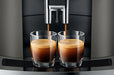 JURA W4 Dark Inox schenkt twee kopjes espresso tegelijk met stijlvolle roestvrijstalen afwerking