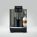 JURA W8 Dark Inox zakelijke koffiemachine met display en latte macchiato in glas