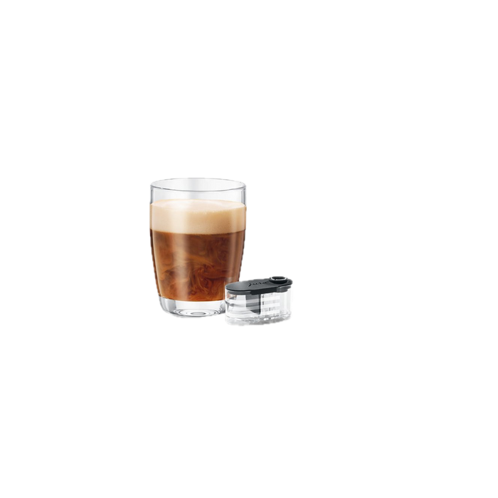 JURA Siroopopzetstuk set van 2 - transparante container met zwart deksel naast glas met koffie | Arte dell' espressO